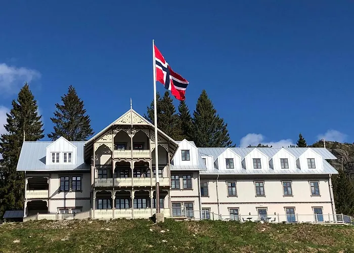 Hotell Eikerapen Gjestegard Aseral