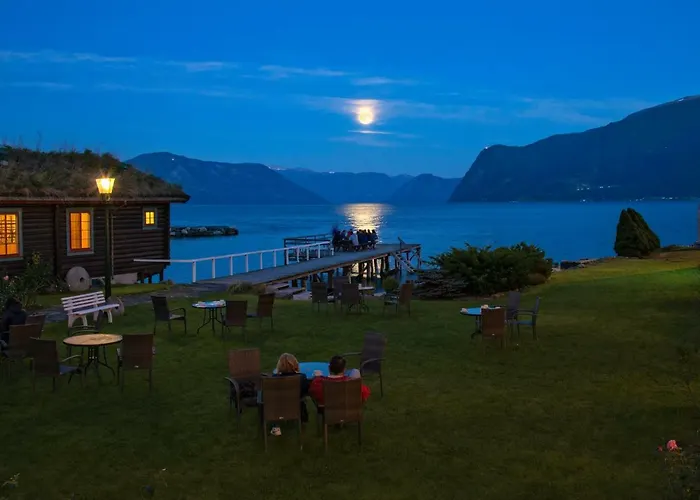 Leikanger Fjordhotel - Unike Hoteller